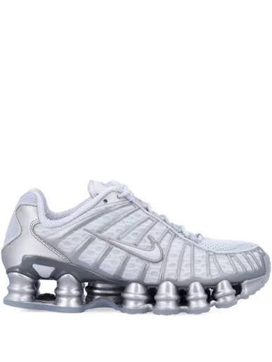 NIKE SHOX